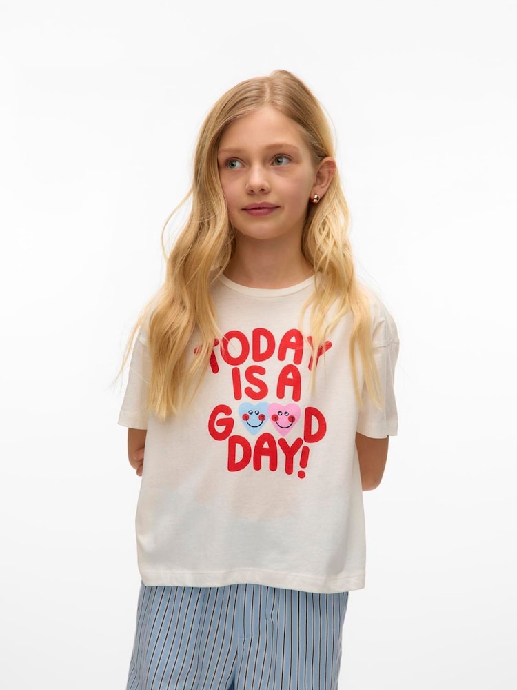 VERO MODA Cream Cropped Logo Print Short Sleeve Top - Image 1 of 5