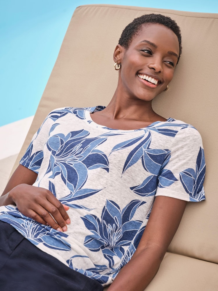 Pure Collection 100% Linen Short Sleeve Round Neck T-Shirt - Image 3 of 3 Pure Collection 100% Linen Short Sleeve Round Neck T-Shirt - Image 3 of 3