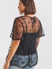 Simply Be Red Bow Printed Lace Tie Front Top - Image 2 of 4