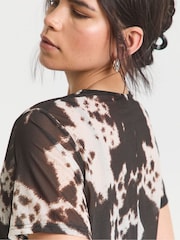 Simply Be Cow Print Mesh T-Shirt - Image 4 of 4