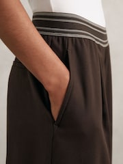 Reiss Chocolate Brown Camelia Petite Wide-Leg Contrast-Waistband Trousers - Image 4 of 7
