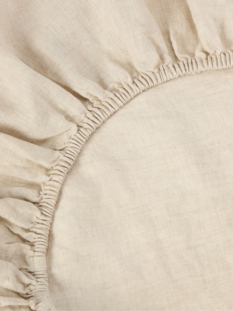 Piglet in Bed Oatmeal Fitted Sheet - Image 3 of 3