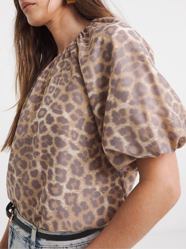 JD Williams Animal Short Bubble Sleeve Top - Image 4 of 4