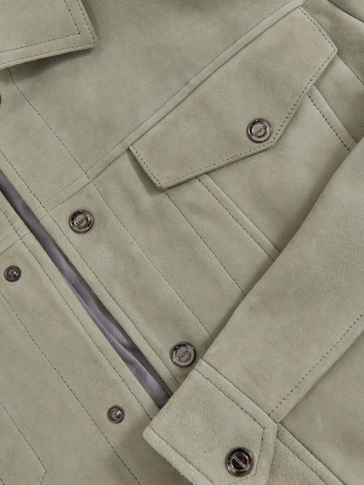 Verde pistacho - Reiss Edington Suede Press Stud Trucker Jacket - Imagen 7 de 7 Verde pistacho - Reiss Edington Suede Press Stud Trucker Jacket - Imagen 7 de 7