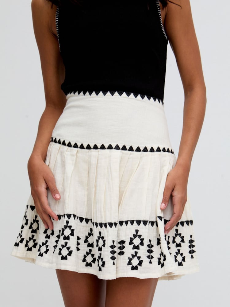 Raffya White 100% Cotton Estella Tiered Embroidered Mini Skirt - Image 5 of 5