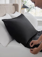 Single Self Tan Bed Protector Sleeping Bag - Image 4 of 4