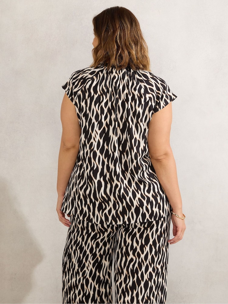 Live Unlimited Black Curve Mono Print Short Sleeve Tie Neck Blouse - Image 2 of 3
