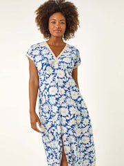 Azul - Vestido midi com estampa de margaridas romanas e acabamento em renda - Imagem 4 de 5