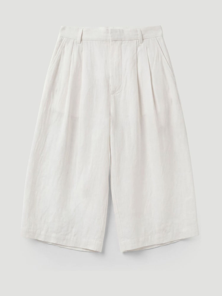 Hush White Linen Blend Lya Bermuda Shorts - Image 5 of 5