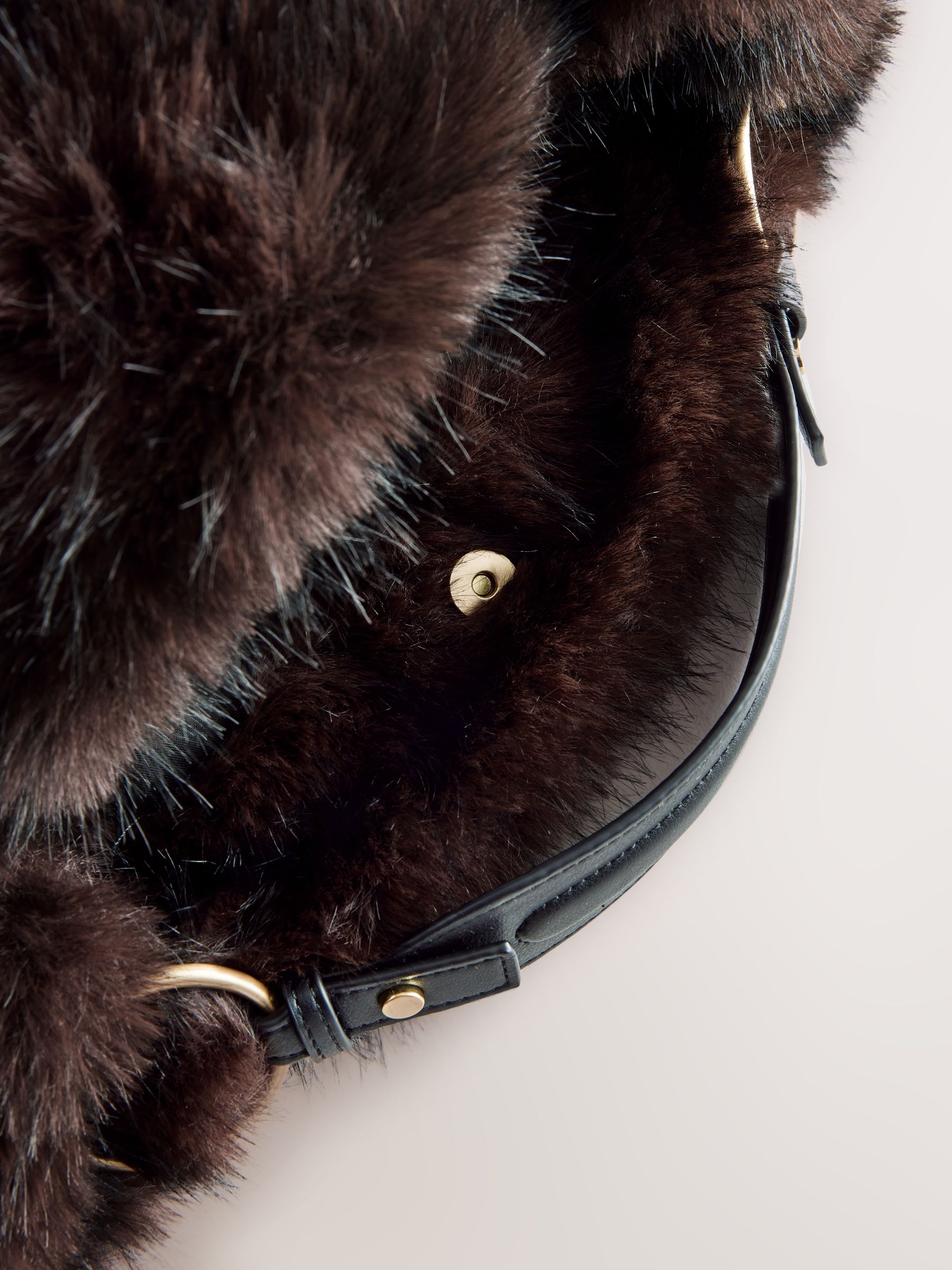 Satın al Çikolata Kahve - Suni Kürk Omuz Çantası Next Turkey