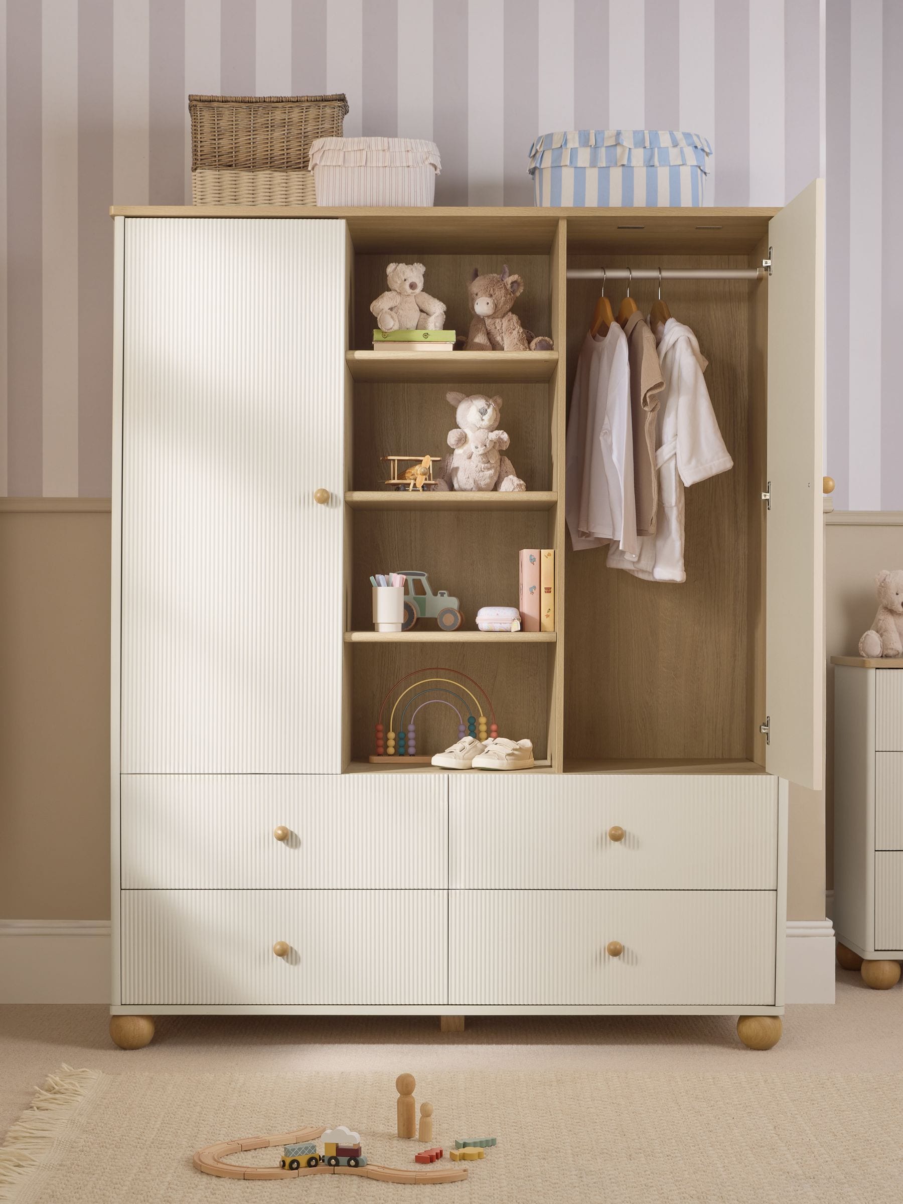 sonanddaughter ベージュ ノースリーブセット SnuzPod5 Bedside Crib - Cashmere – Bambinosandbeyond