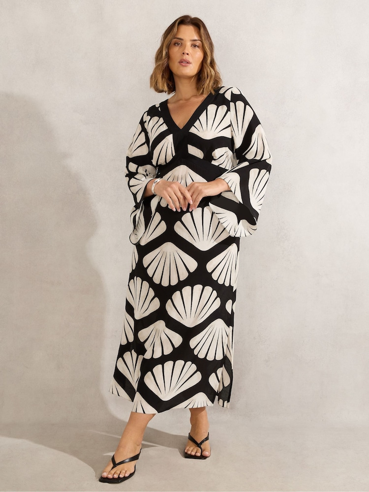 Live Unlimited Black Curve Petite Shell Print Flared Sleeve Maxi Dress - Image 1 of 3