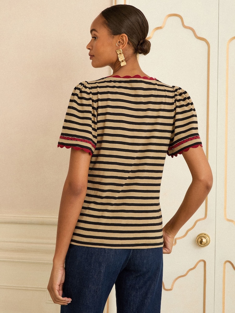 Love & Roses Camel and Berry Stripe Scallop V-Neck T-Shirt - Image 4 of 4