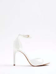 Weiß - River Island Closed Back Heeled Sandals - Bild 1 von 5