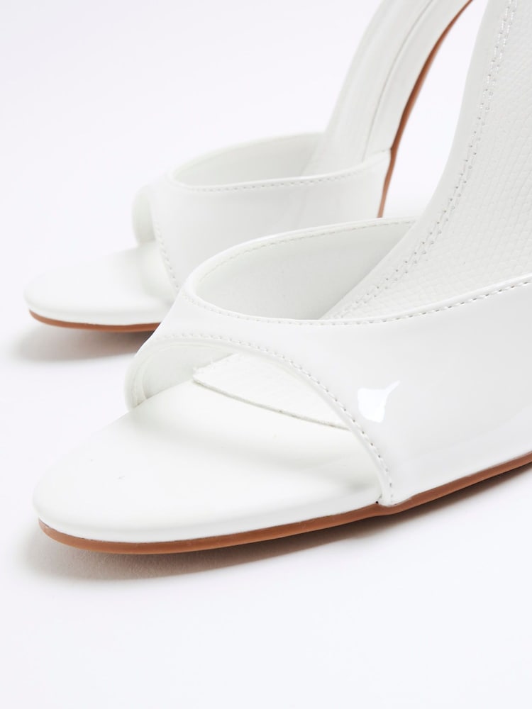 River Island White Closed Back Heeled Sandals - Image 5 of 5 River Island White Closed Back Heeled Sandals - Image 5 of 5