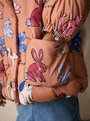 بني مائل للأحمر عليه شخصية - Shower Resistant Printed Coat (3mths-7yrs) - صورة 4 من 9