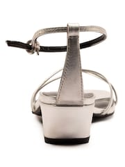 Off The Hook Holborn Low Block Heel Leather Ankle Strap Sandals - Bild 7 von 8