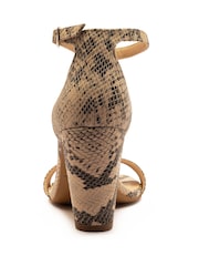 Animal - Off The Hook Mayfair Snake Print Block Heel Ankle Strap Sandals - Imagem 7 de 8