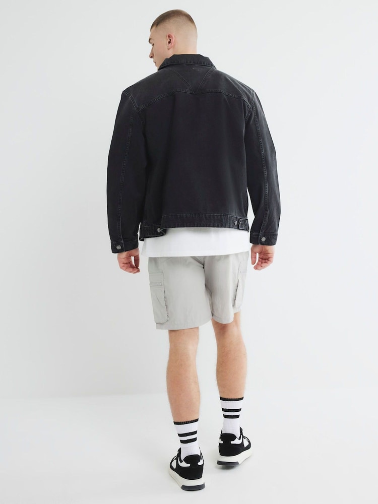 River Island Grey Nylon Cargo Shorts - Image 2 of 6