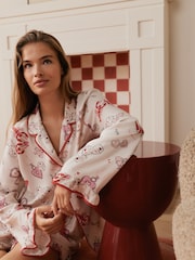 Set de pantalones cortos de manga larga Be Mine Love de Bath & Body Works - Imagen 3 de 6