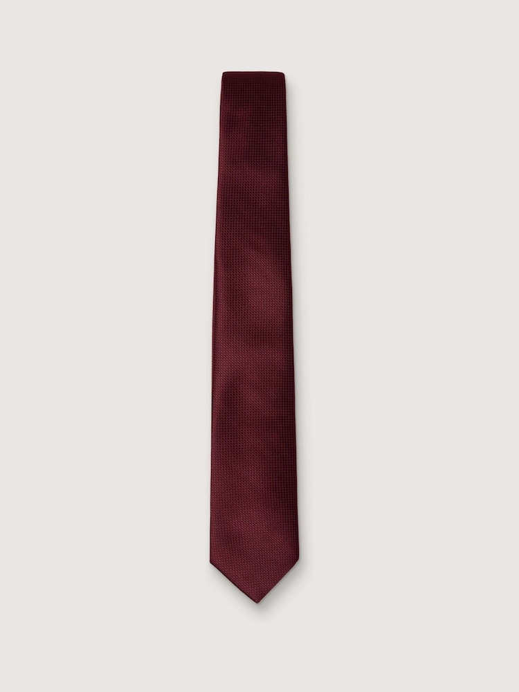 Antique Rogue Red Texture Tie - Image 1 of 4