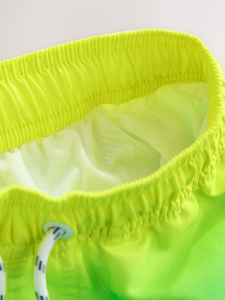 Gul/blå - Ombre Badeshorts (3-16år) - Billede 8 af 8 Gul/blå - Ombre Badeshorts (3-16år) - Billede 8 af 8