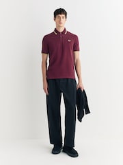 Rojo - Fred Perry Made In England Twin Tipped Polo Shirt - Imagen 2 de 8