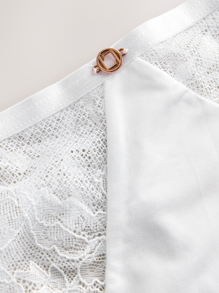 Lipsy White Thong Lace Knickers - Image 7 of 7 Lipsy White Thong Lace Knickers - Image 7 of 7