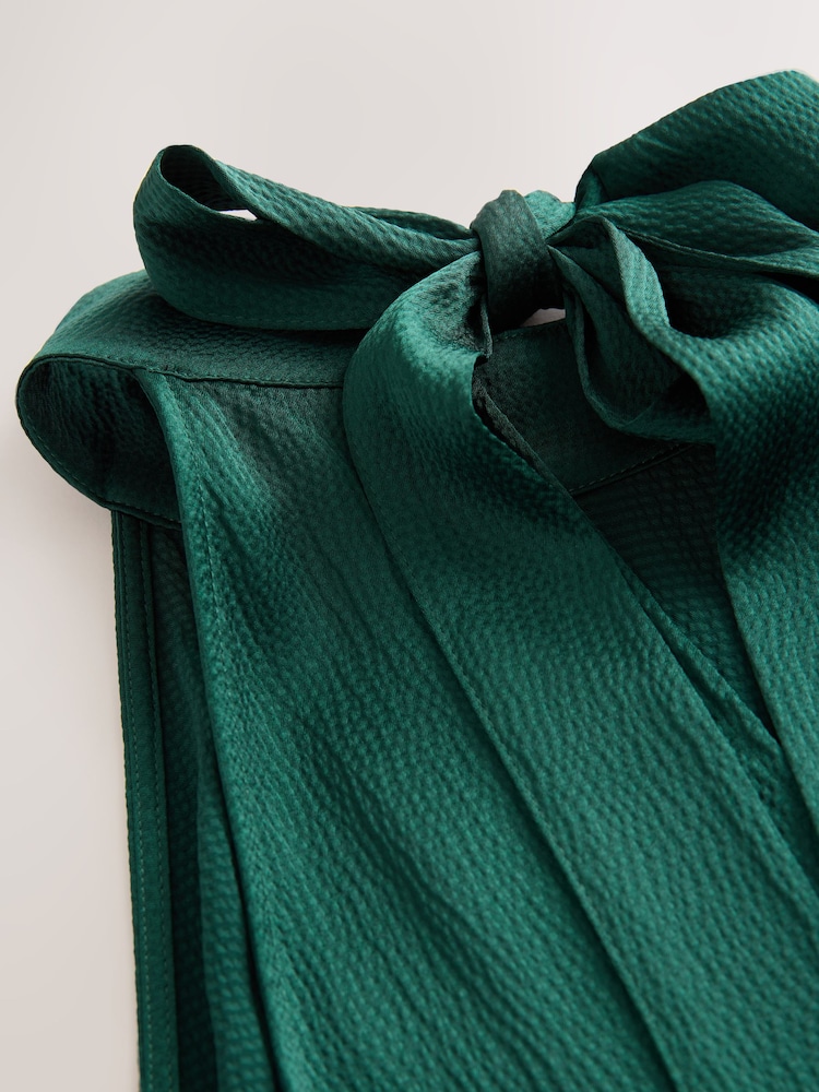 Emerald Green Textured Satin Halter Sleeveless Midi Dress - Image 2 of 3