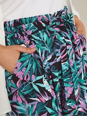 Yours Curve Black Woven Paperbag Waist Shorts - Image 4 of 5