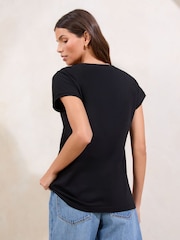 Lipsy Black Bow Sequin Graphic T-Shirt - Image 4 of 4