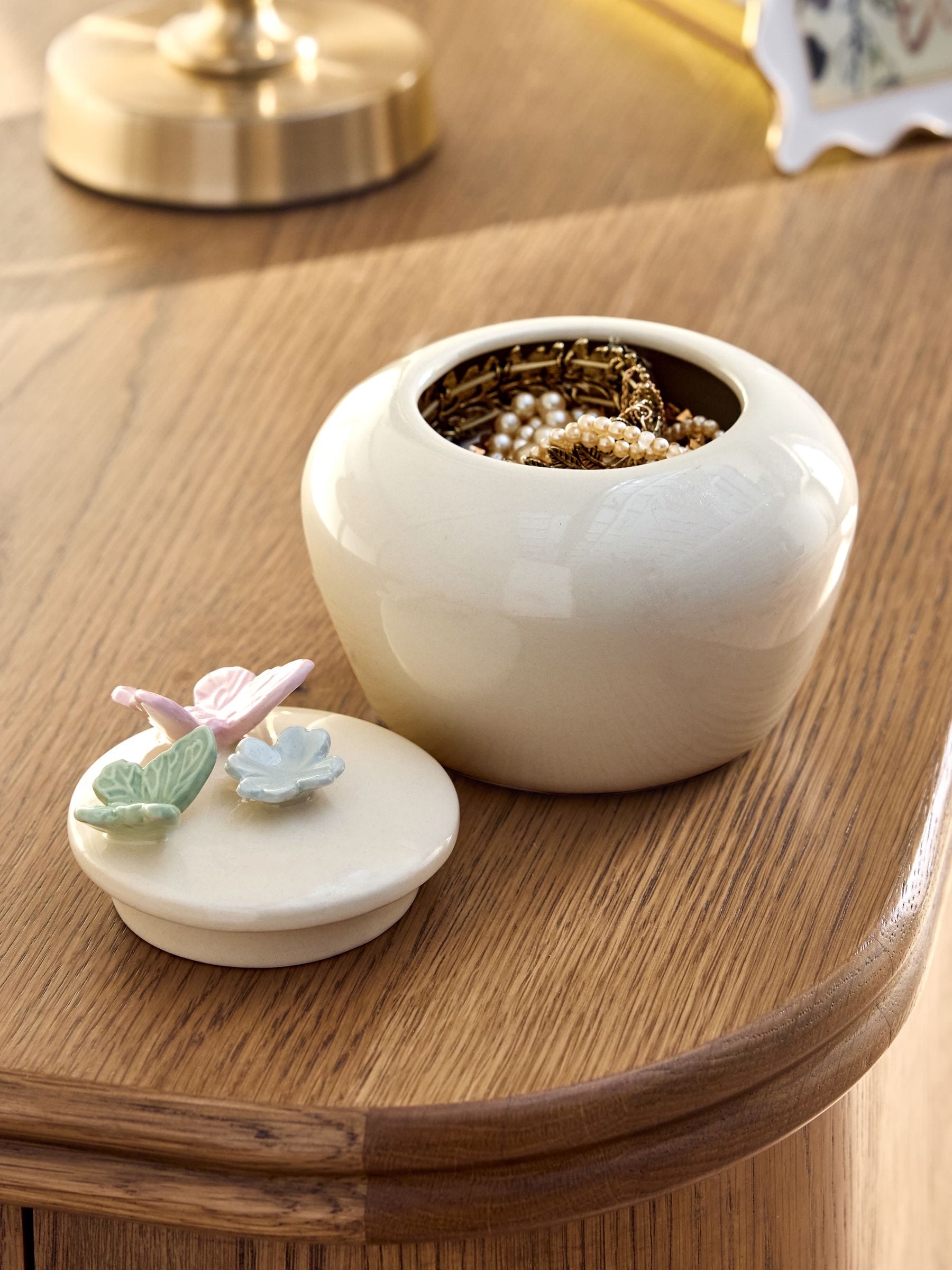 Madam Butterfly 陶器 置物 Buy Cream Ceramic 3D Butterfly Trinket Pot from Next USA