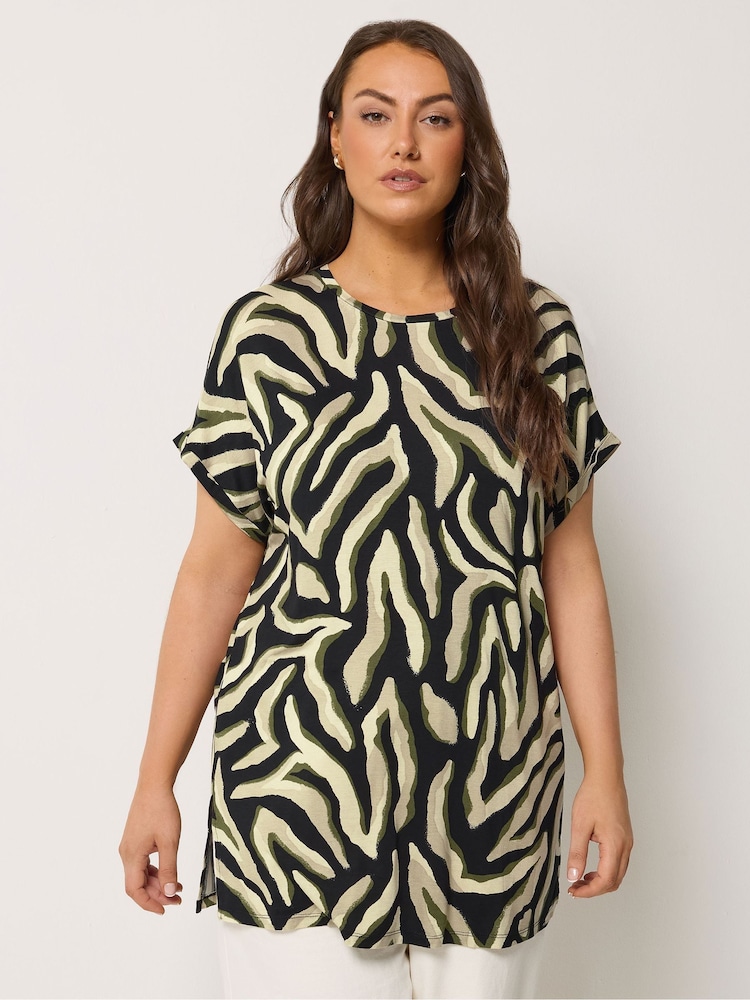 Yours Curve Black Animal Abstract Top - Image 1 of 5