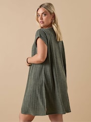 Green Thick & Thin Cover-Up - Image 3 of 5
