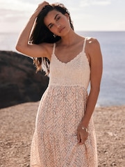 Mint Velvet Geo Print Crochet Maxi Dress - Imagen 3 de 8
