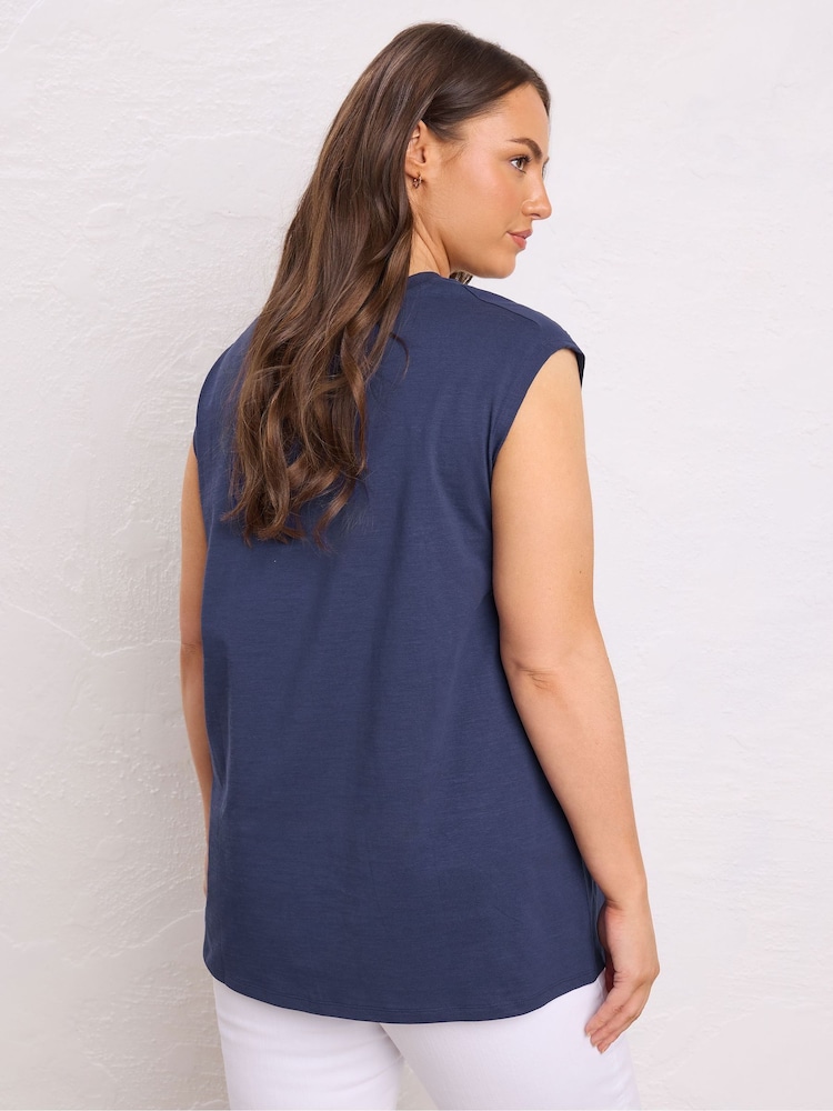 Evans Broidery Vest - Image 2 of 5 Evans Broidery Vest - Image 2 of 5