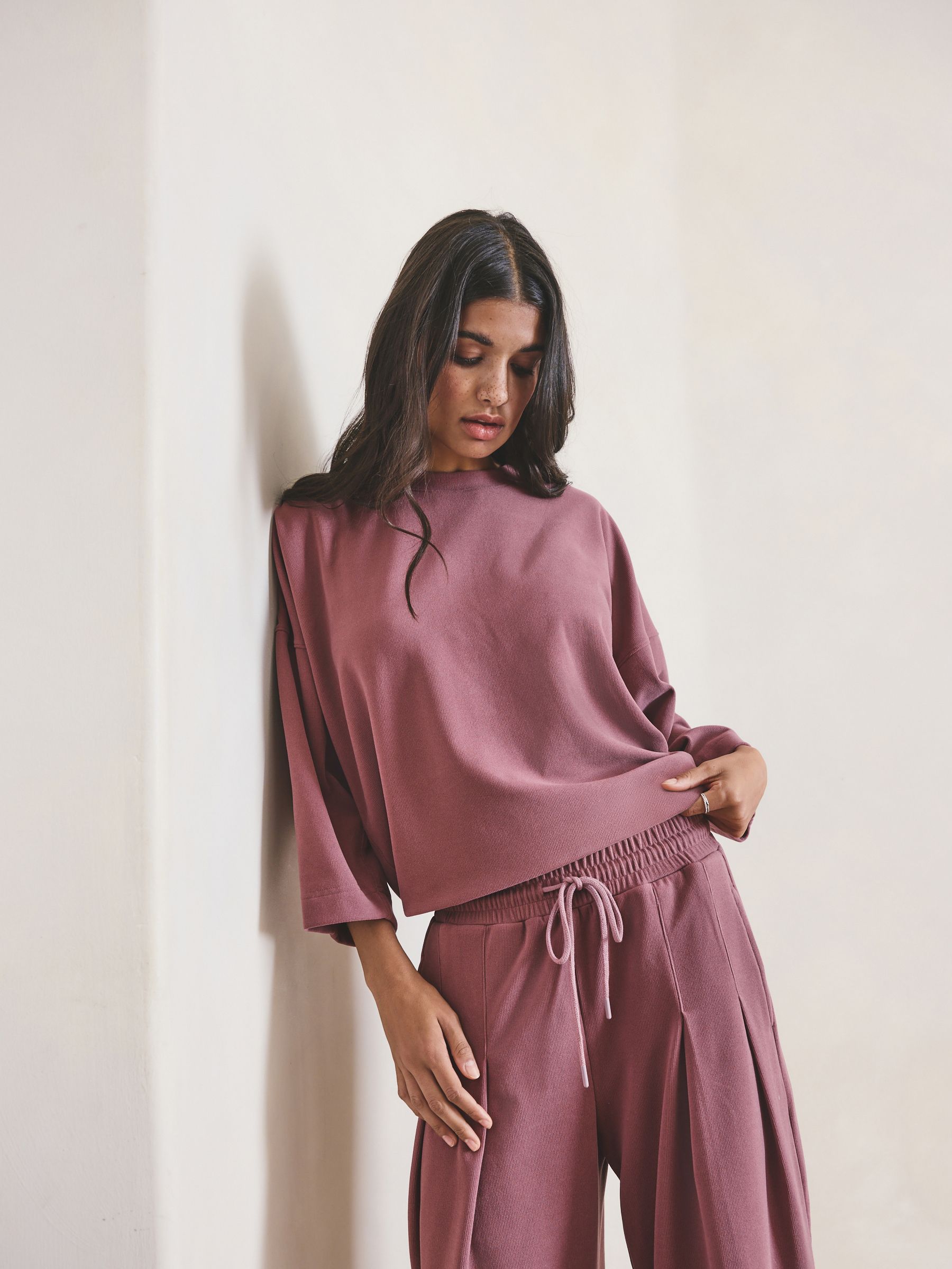 Next：日本 ローズ ピンク - ブラッシュド トレーナー from Next Japan