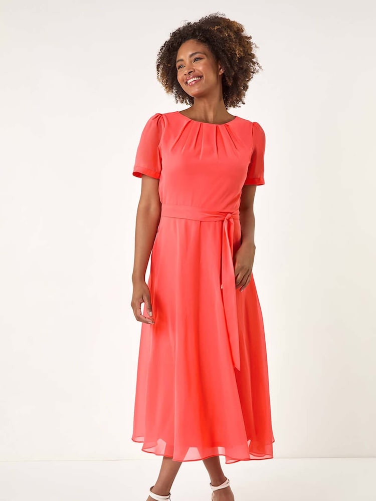Rosa - Roman Pleated Chiffon Midi Dress - Imagen 2 de 5 Rosa - Roman Pleated Chiffon Midi Dress - Imagen 2 de 5
