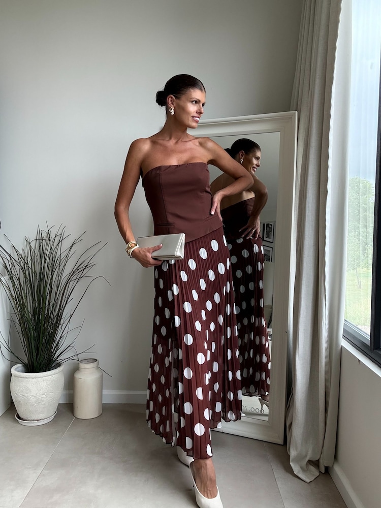 Style Cheat Brown Sybil Bandeau Pleat Dress - Image 2 of 4