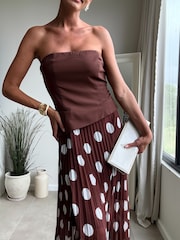 Style Cheat Brown Sybil Bandeau Pleat Dress - Image 4 of 4
