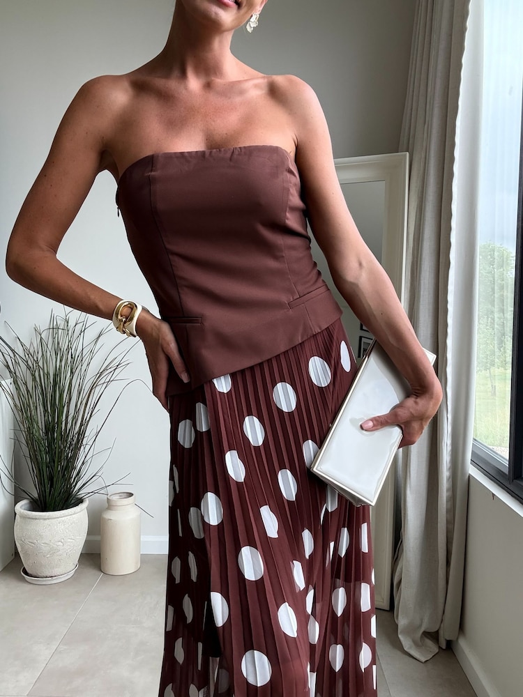 Style Cheat Brown Sybil Bandeau Pleat Dress - Image 4 of 4