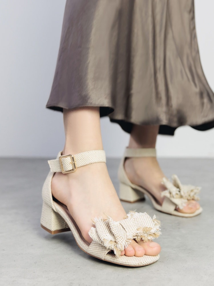 Moda in Pelle Natural Kenna Two Part Comfort Sandals With Bow - Imagen 1 de 5
