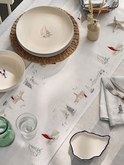 Sophie Allport Coastal Boats Table Runner - Imagen 1 de 4