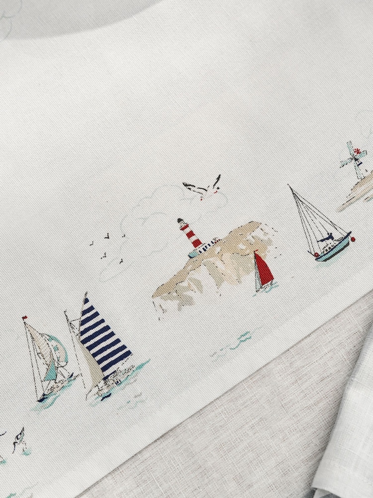 Sophie Allport Coastal Boats Table Runner - Imagen 2 de 4