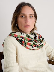 Seasalt Cornwall Green New Everyday Circle 100% Cotton Scarf - Image 5 of 5