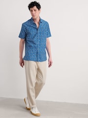Seasalt Cornwall Light Blue Mens Barque Short Sleeve 100% Organic Cotton Shirt - Image 3 of 5