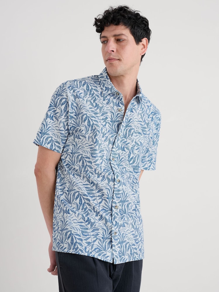 Seasalt Cornwall White Mens Barque Short Sleeve 100% Organic Cotton Shirt - Image 1 of 5 Seasalt Cornwall White Mens Barque Short Sleeve 100% Organic Cotton Shirt - Image 1 of 5