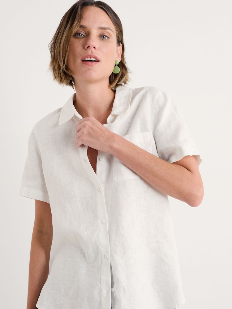 Seasalt Cornwall White Drydock Short Sleeve 100% Linen Shirt - Image 2 of 4