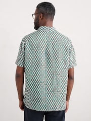 Seasalt Cornwall Green Mens Heron Short Sleeve Shirt - Image 2 of 5