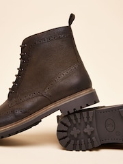 Joules J CLEAT BROGUE BT B Brown Cleated Leather Brogues - Image 6 of 6